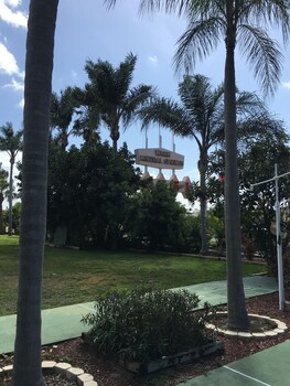 warm mineral springs motel