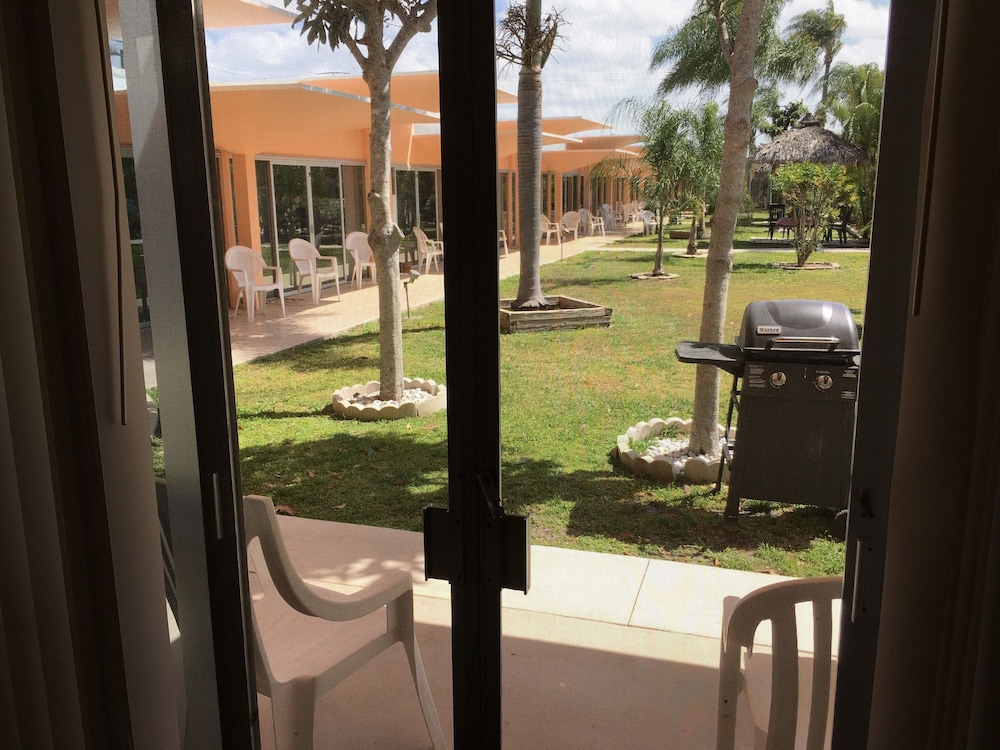 warm mineral springs motel