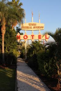 warm mineral springs motel