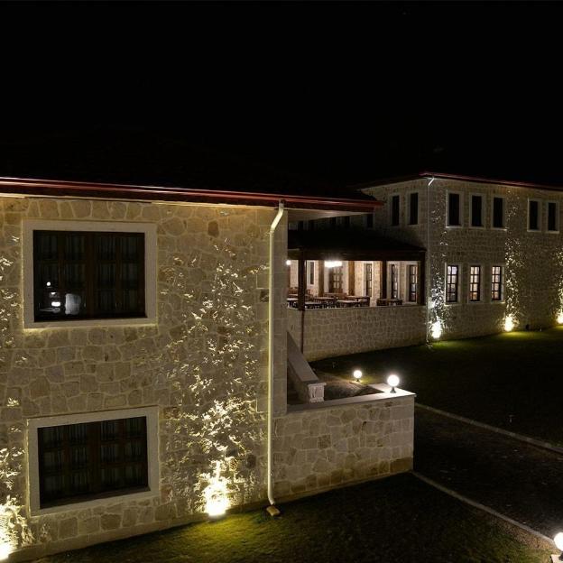 elevres stone house hotel