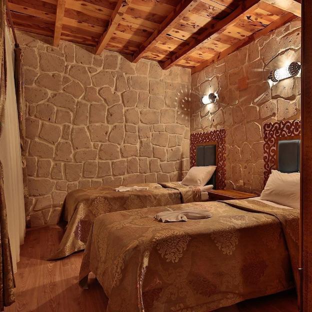 elevres stone house hotel