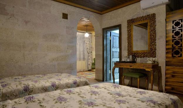 elevres stone house hotel