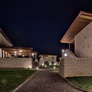 elevres stone house hotel