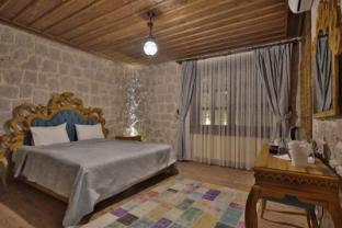 elevres stone house hotel