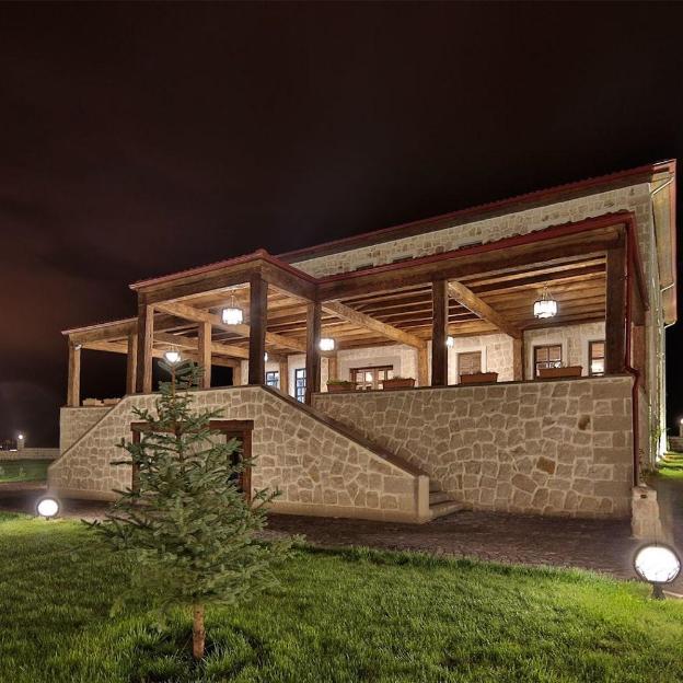 elevres stone house hotel
