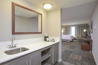 Hampton Inn & Suites Cincinnati / Kenwood,Cincinnati>>Blue Ash,3 star