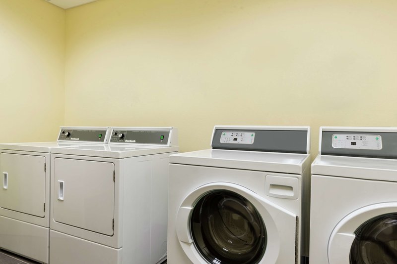 home2 suites by hilton alexandria