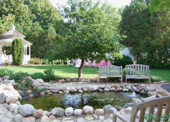 White Lace Inn,Sturgeon Bay>>Door County,3 star