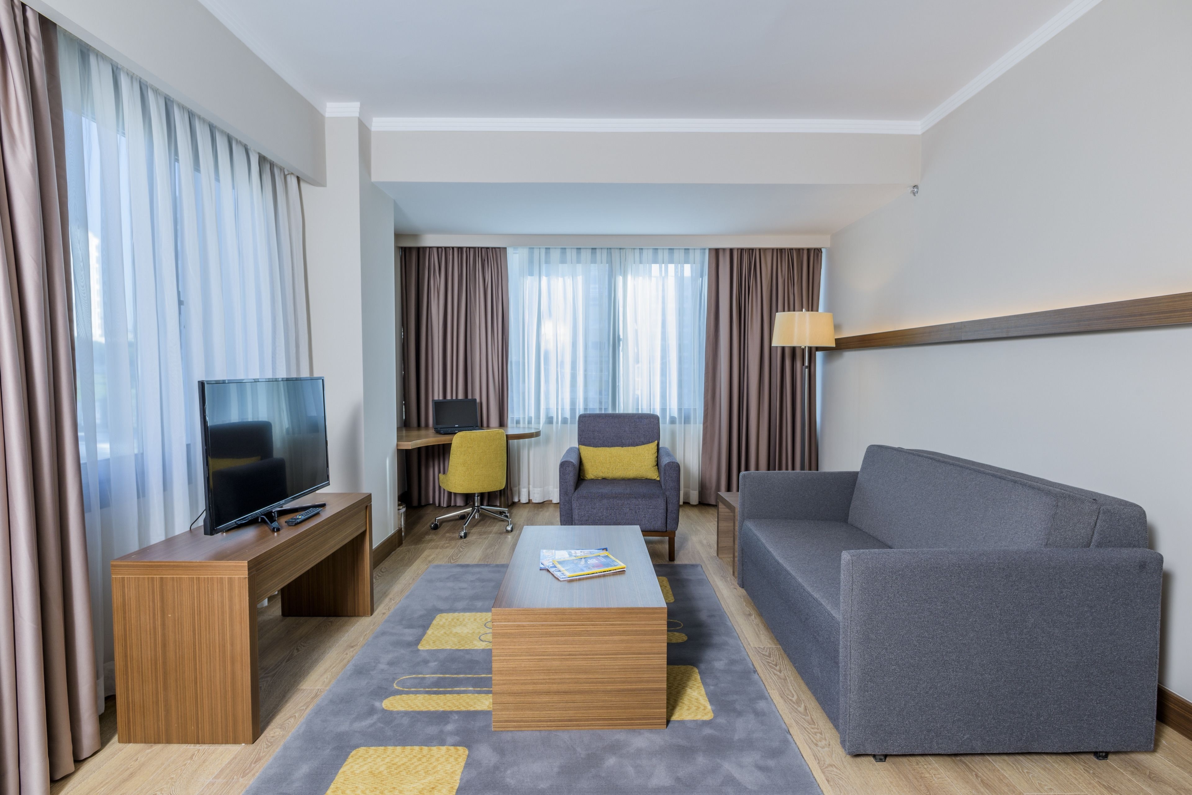 nearport hotel