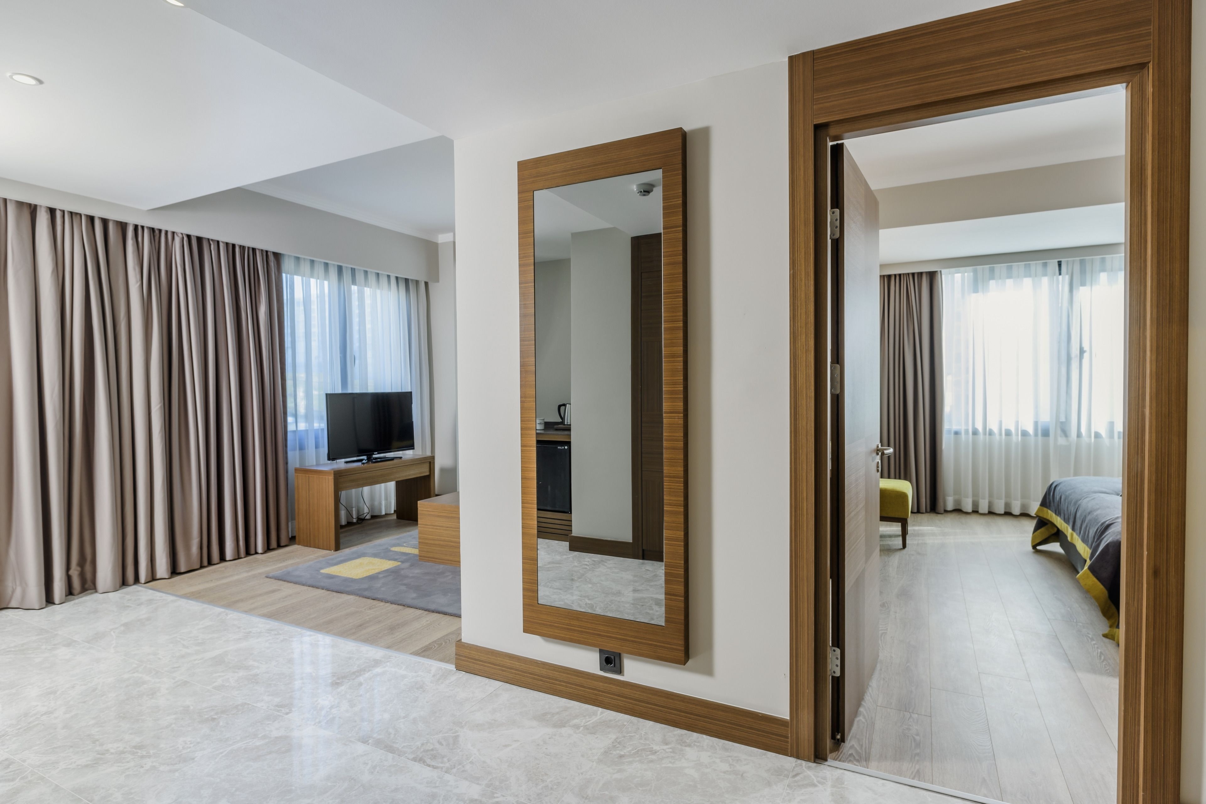 nearport hotel