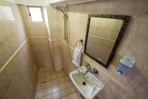 yellow rose pansiyon