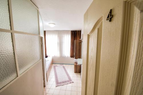 yellow rose pansiyon