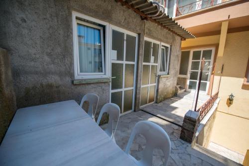 yellow rose pansiyon