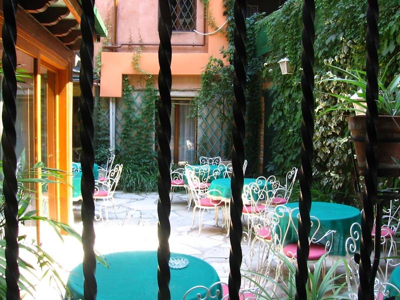 hotel la fenice et des artistes