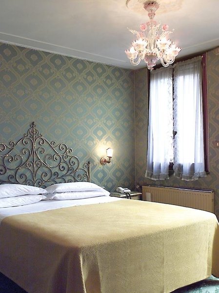 hotel la fenice et des artistes
