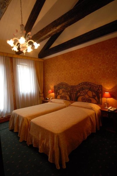 hotel la fenice et des artistes