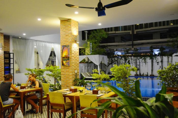 home chic hotel