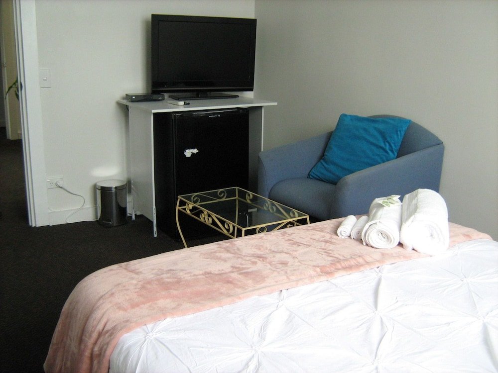 downtown backpackers