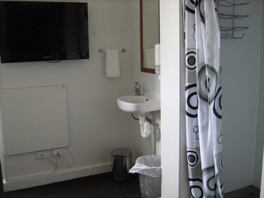 downtown backpackers