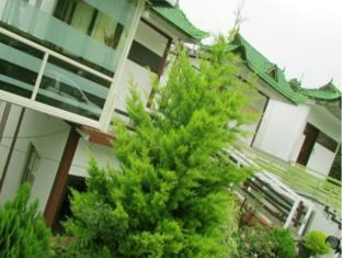 Green Trees Munnar,Near Mount Carmel Church,3 star
