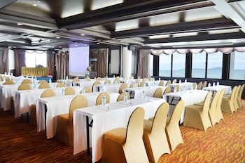 a one new wing hotel