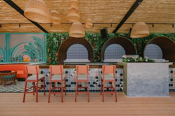 a one the royal cruise hotel pattaya