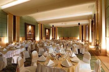 a one the royal cruise hotel pattaya