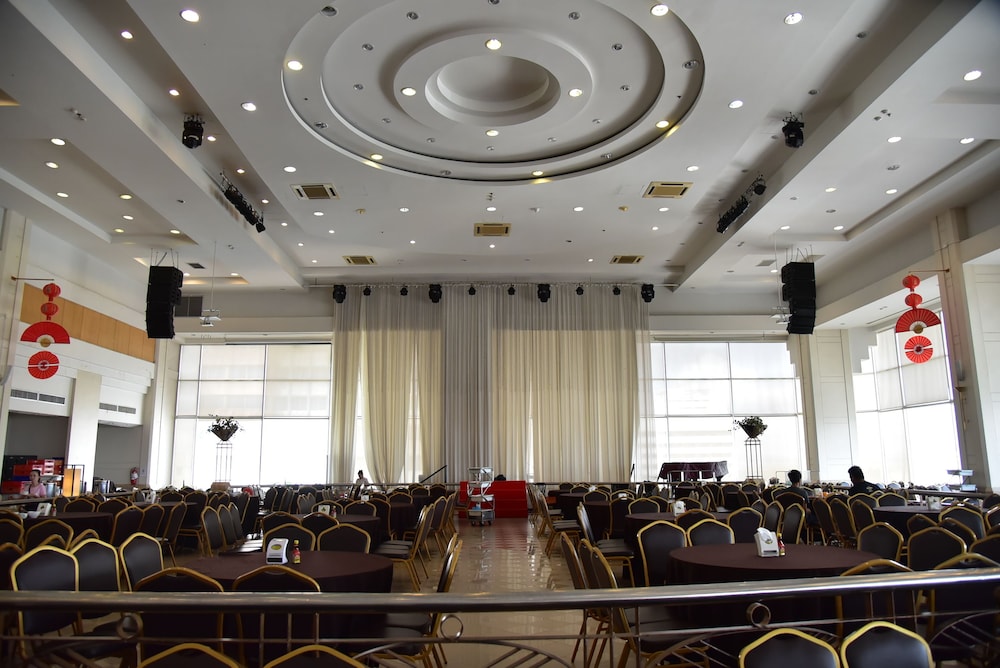 lee gardens plaza hotel hat yai
