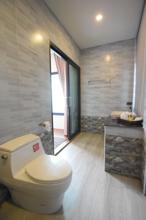 simple life cliff view resort