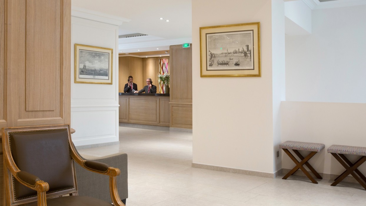 Le Littre,Luxembourg Gardens>>Left Bank,4 star