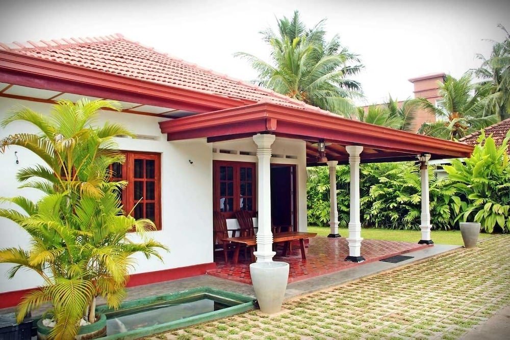 Villa Thotiya,Aluthgama>>Ahungalla,2.5 star