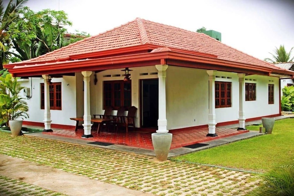Villa Thotiya,Aluthgama>>Ahungalla,2.5 star
