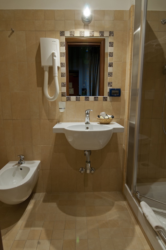 hotel lirico