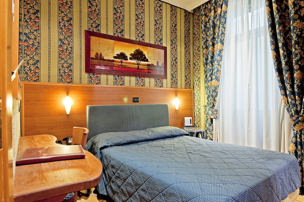 hotel lirico