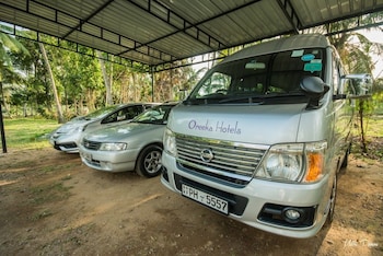oreeka katunayake airport transit hotels