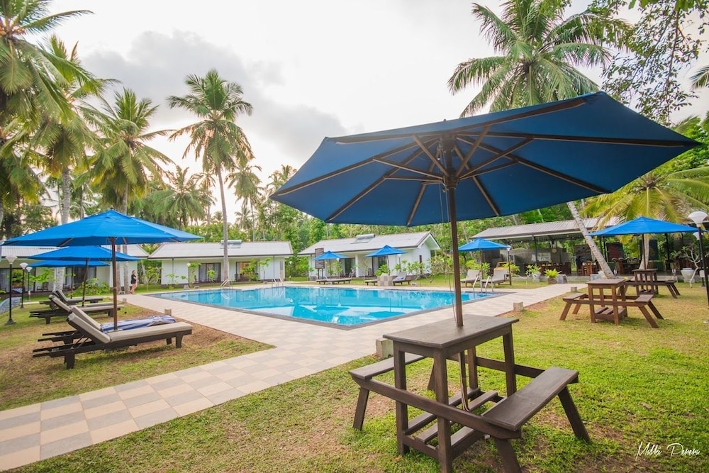 oreeka katunayake airport transit hotels