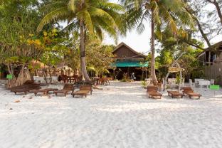 Frog Beach House,Near La Fossa Beach,3 star