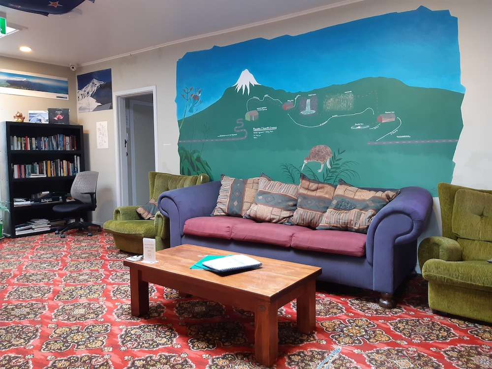 ariki backpackers