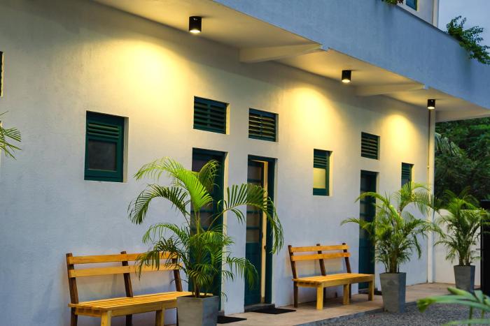 colombo beach hostel