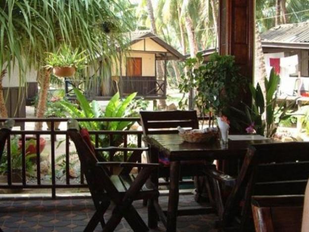 phangan rainbow bungalows