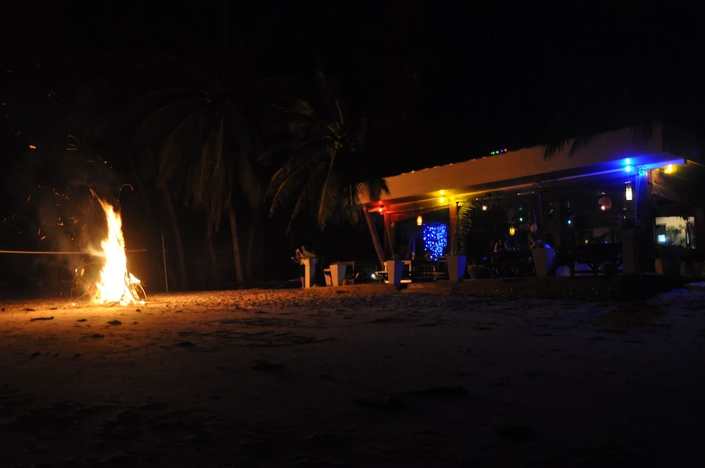 phangan rainbow bungalows