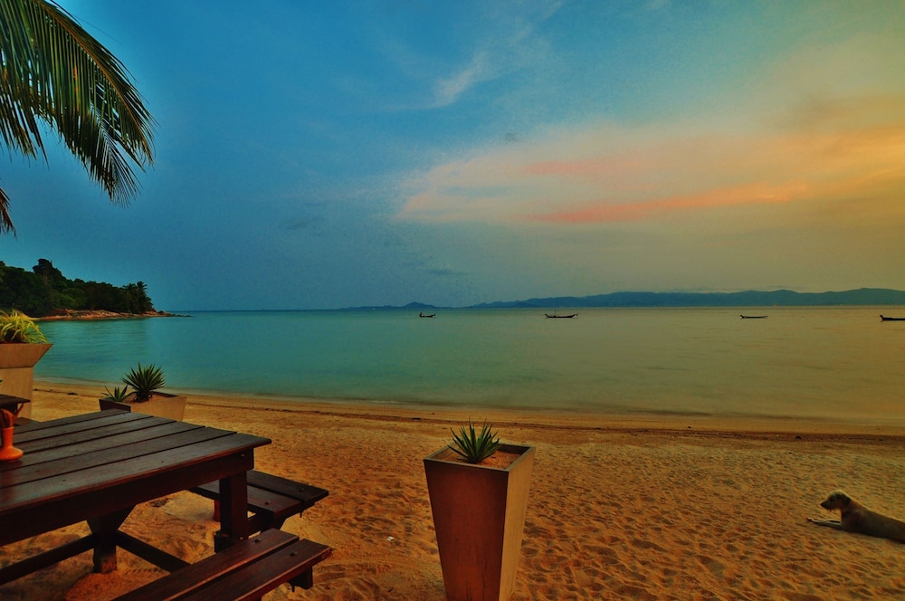 phangan rainbow bungalows