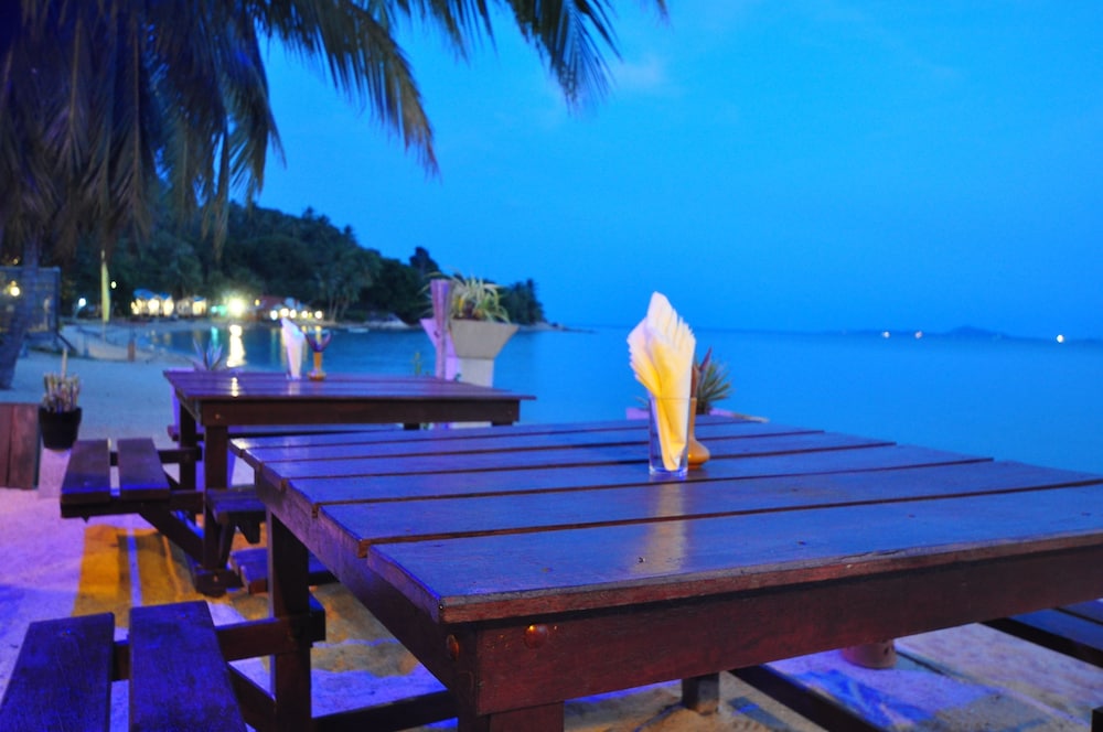 phangan rainbow bungalows