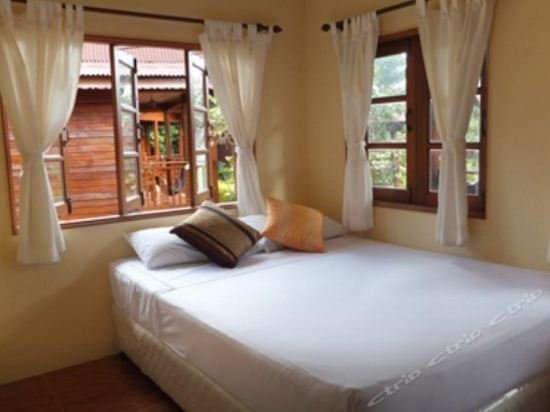 phangan rainbow bungalows