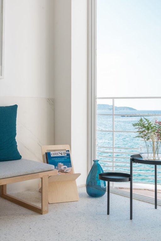 les bords de mer fontenille collection