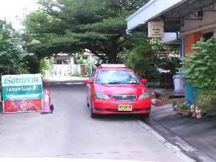 sandy serviced apartment