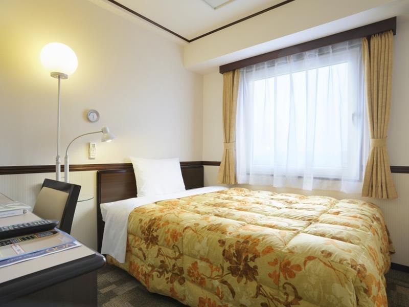 Toyoko Inn Sasebo Ekimae,Nagasaki Prefecture>>Nagasaki,3 star