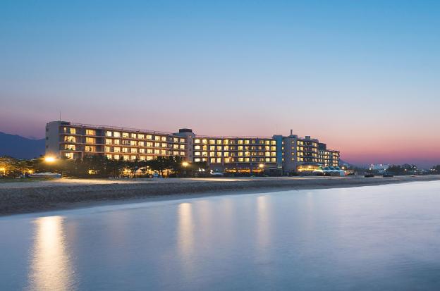 kensington resort seorak beach