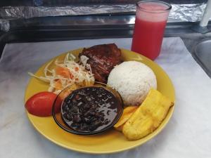 Chinitas Eco Lodge,Cahuita>>Barra Colorado,2 star