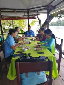 Chinitas Eco Lodge,Cahuita>>Barra Colorado,2 star